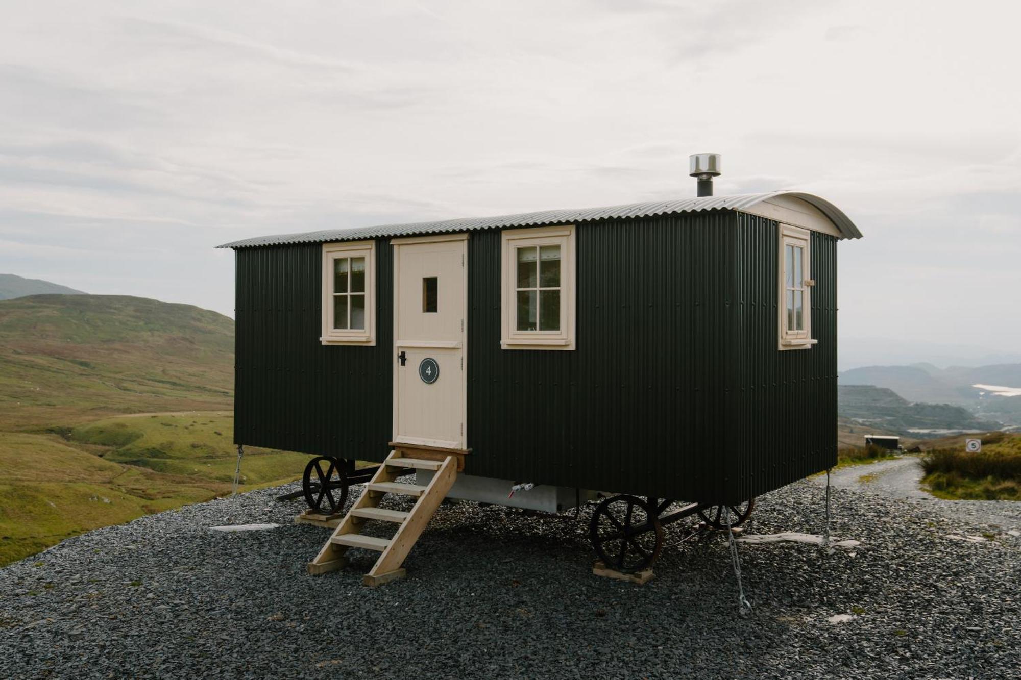 Barlwyd Glamping Hotel Blaenau Ffestiniog Exterior foto